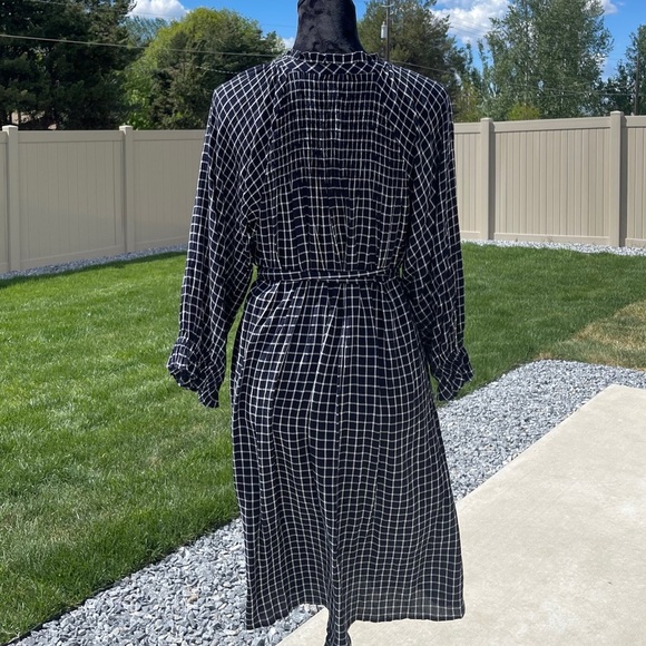 Anthropologie Sara Smocked Shirtdress - Picture 7 of 7